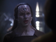 extant_StarTrek_VOY_7x09_7x10-FleshAndBlood_5283.jpg