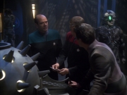 extant_StarTrek_VOY_7x09_7x10-FleshAndBlood_5467.jpg