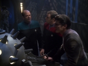 extant_StarTrek_VOY_7x09_7x10-FleshAndBlood_5469.jpg