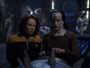 extant_StarTrek_VOY_7x09_7x10-FleshAndBlood_5904.jpg