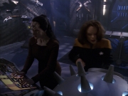 Filename=extant_StarTrek_VOY_7x09_7x10-FleshAndBlood_6442.jpg
Filesize=146KiB
Dimensions=1200x900
Date added=Jan 13, 2020 extant_StarTrek_VOY_7x09_7x10-FleshAndBlood_6442.jpg