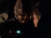 extant_StarTrek_VOY_7x09_7x10-FleshAndBlood_6538.jpg