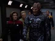 extant_StarTrek_VOY_7x09_7x10-FleshAndBlood_6663.jpg