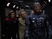 extant_StarTrek_VOY_7x09_7x10-FleshAndBlood_6670.jpg