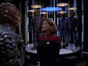 extant_StarTrek_VOY_7x09_7x10-FleshAndBlood_6708.jpg