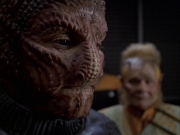 extant_StarTrek_VOY_7x09_7x10-FleshAndBlood_6718.jpg