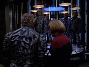 extant_StarTrek_VOY_7x09_7x10-FleshAndBlood_6726.jpg