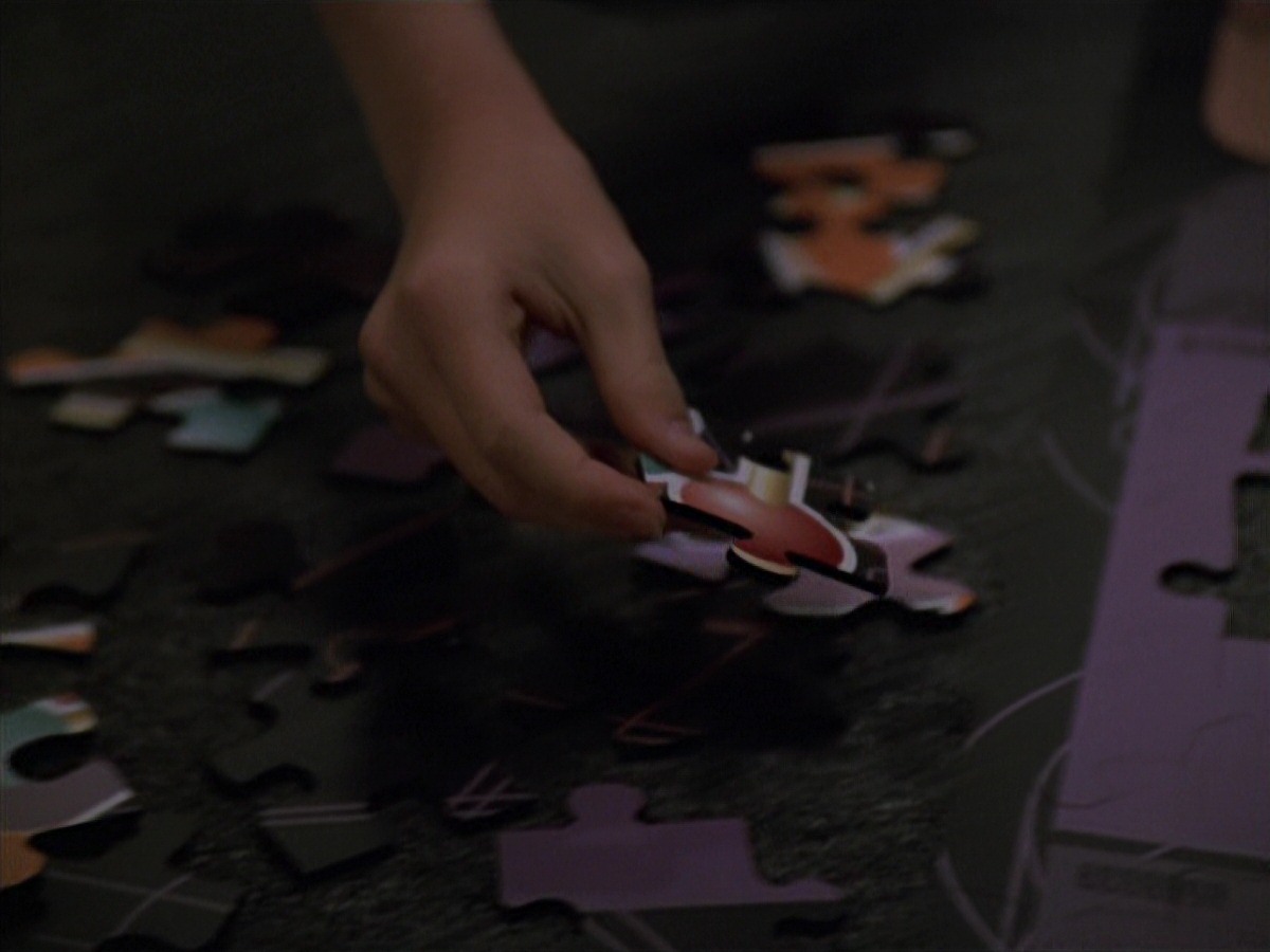 extant_StarTrek_VOY_7x11-Shattered_0013.jpg