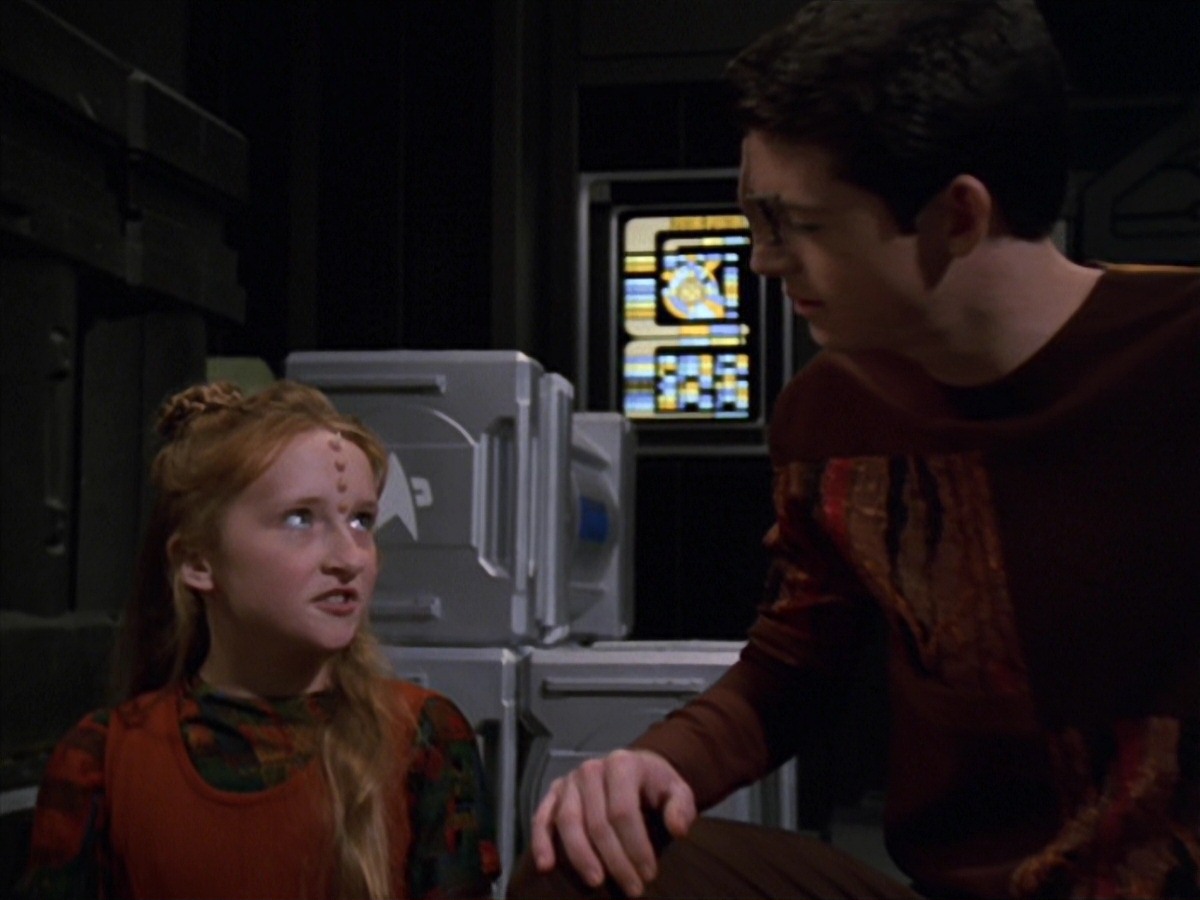 extant_StarTrek_VOY_7x11-Shattered_0029.jpg