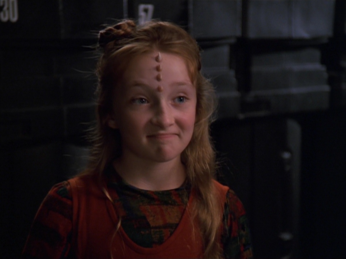 extant_StarTrek_VOY_7x11-Shattered_0122.jpg
