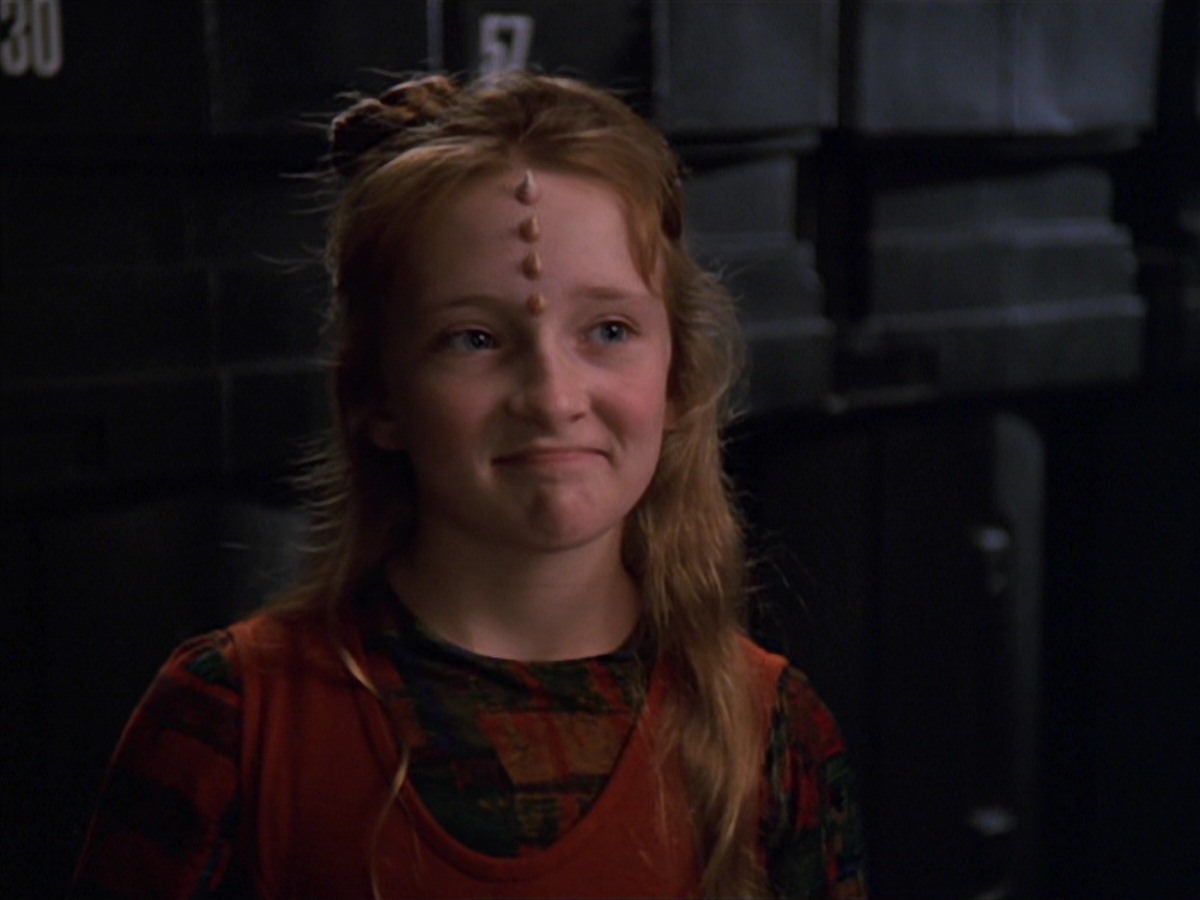 extant_StarTrek_VOY_7x11-Shattered_0123.jpg