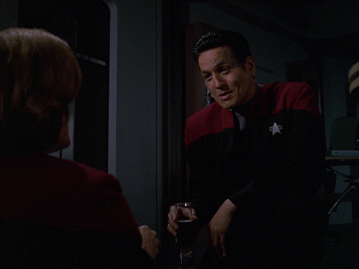 extant_StarTrek_VOY_7x11-Shattered_0168.jpg