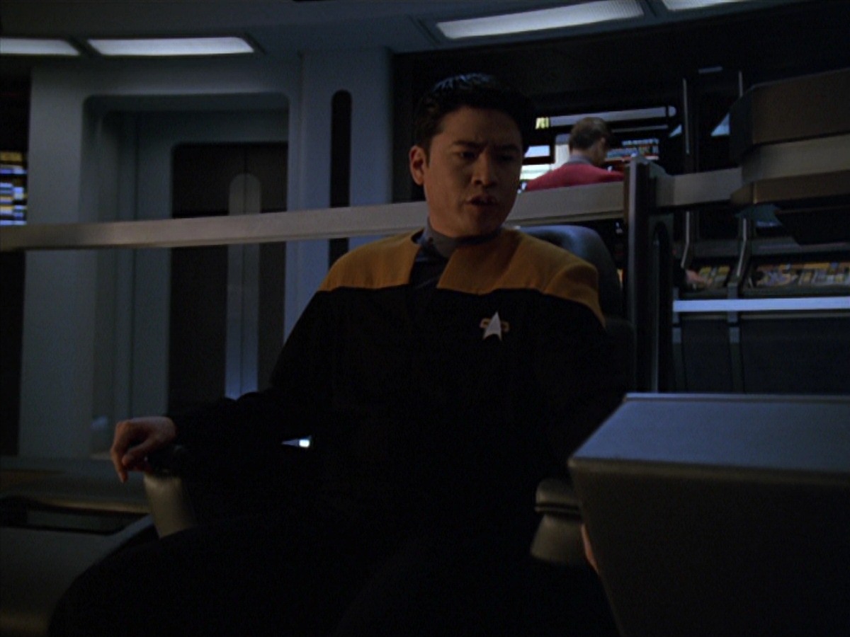extant_StarTrek_VOY_7x11-Shattered_0202.jpg