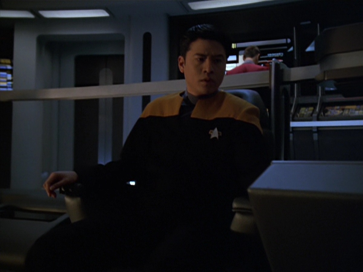 extant_StarTrek_VOY_7x11-Shattered_0227.jpg