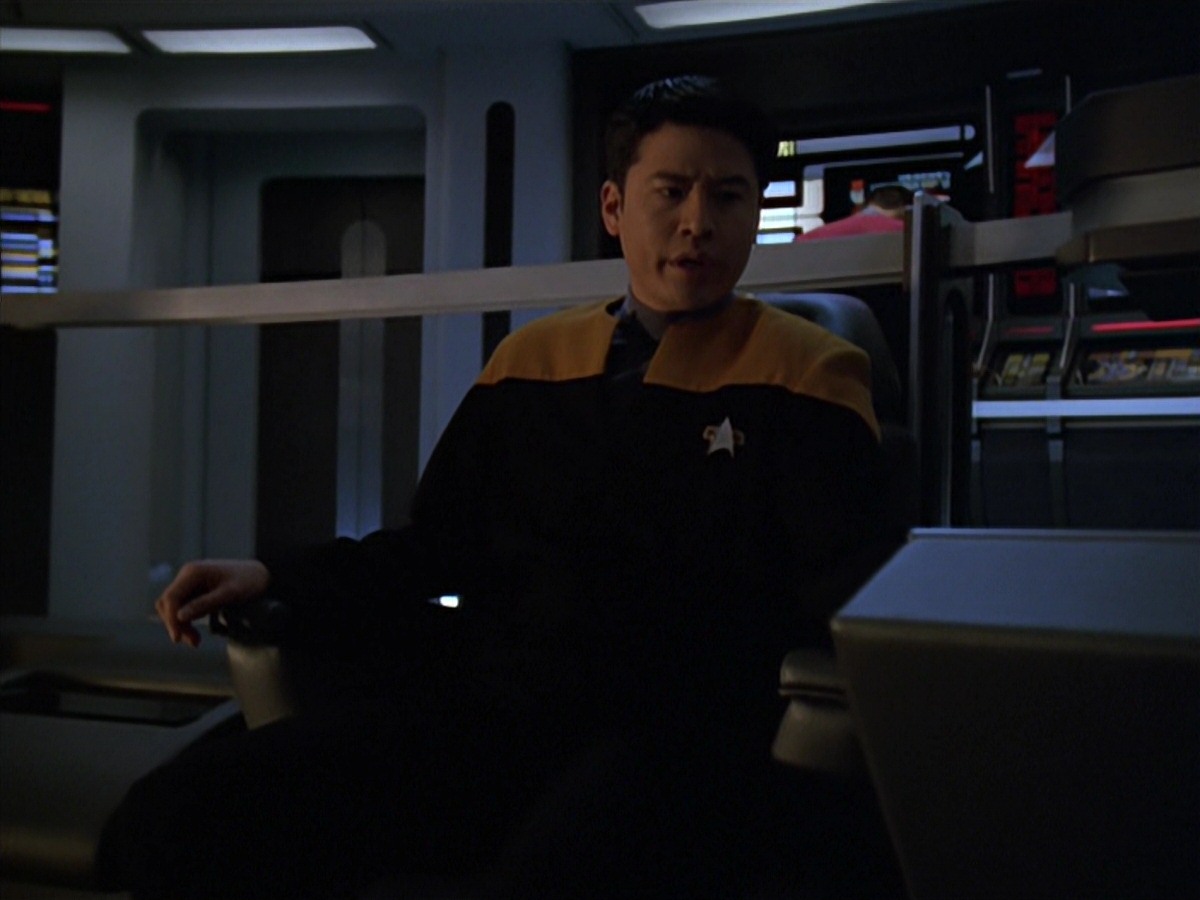 extant_StarTrek_VOY_7x11-Shattered_0229.jpg