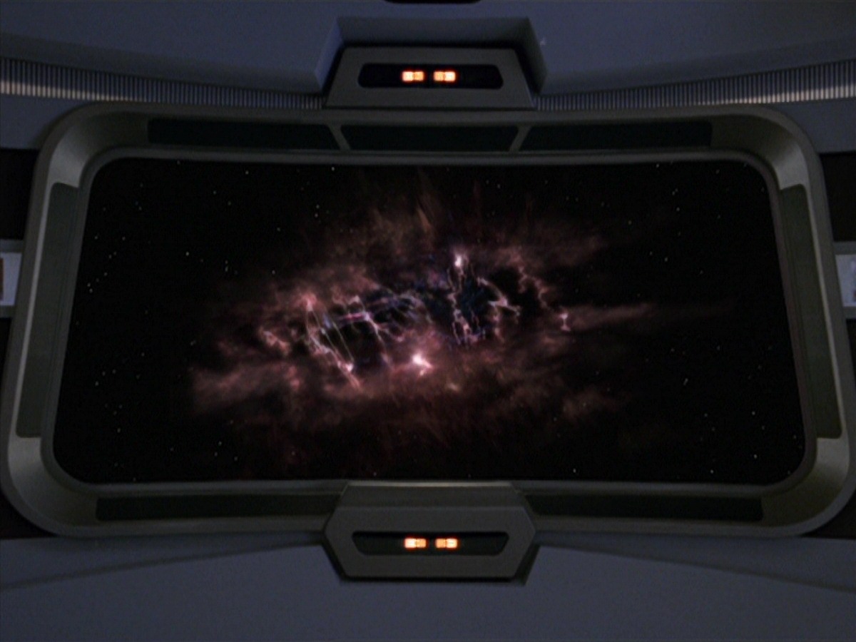 extant_StarTrek_VOY_7x11-Shattered_0241.jpg