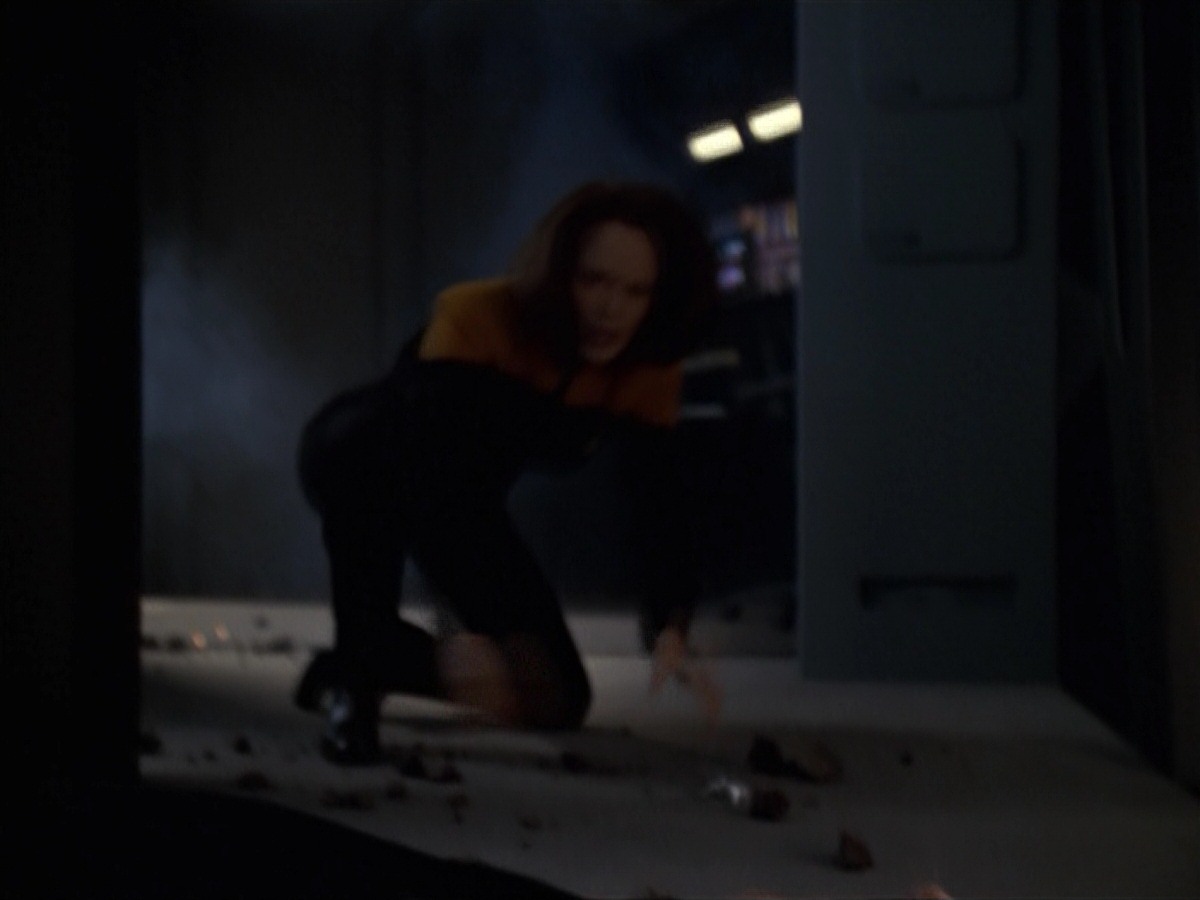extant_StarTrek_VOY_7x11-Shattered_0273.jpg
