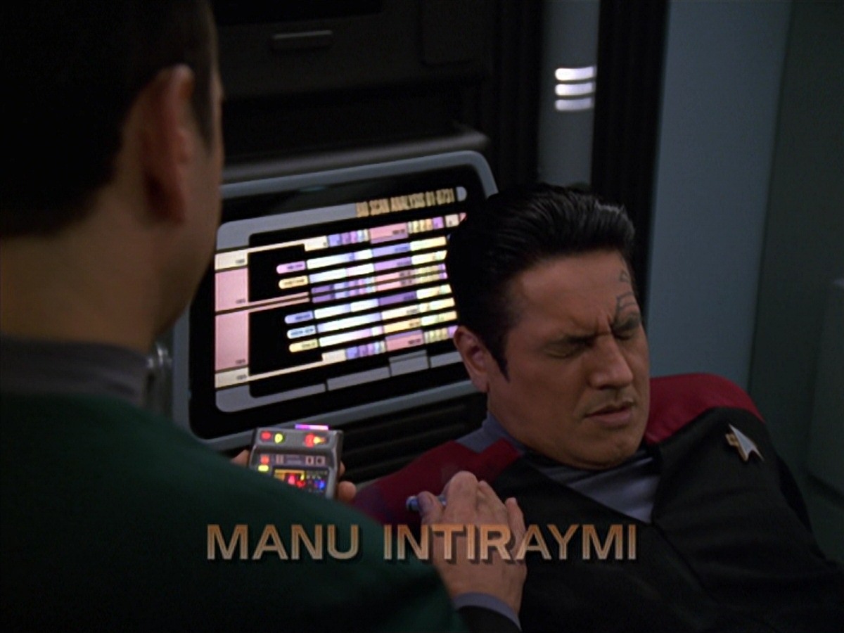 extant_StarTrek_VOY_7x11-Shattered_0449.jpg