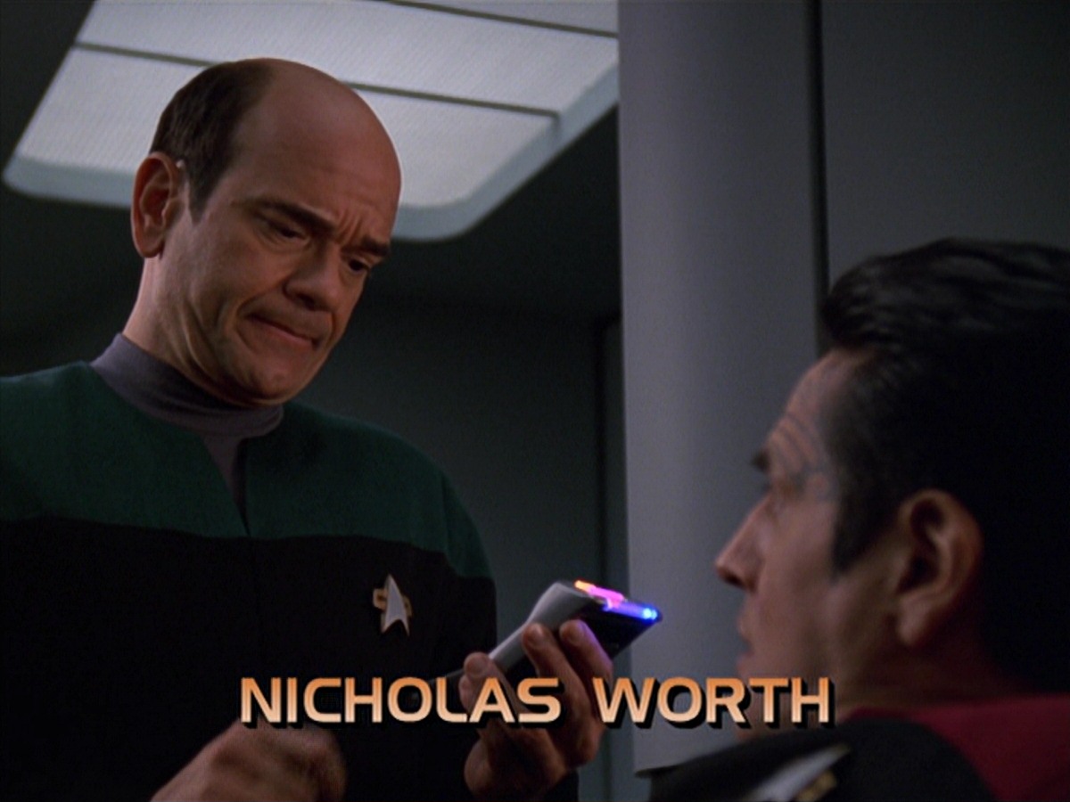 extant_StarTrek_VOY_7x11-Shattered_0462.jpg