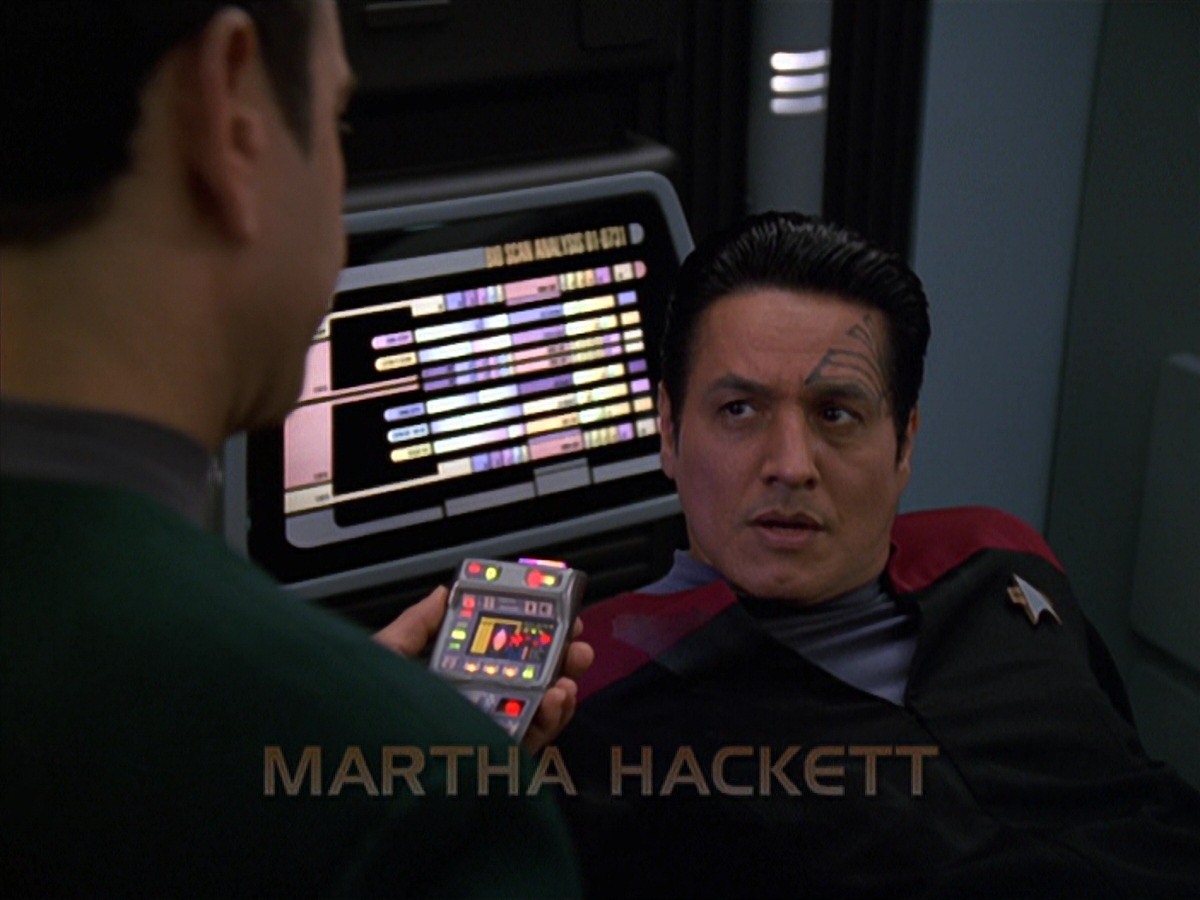 extant_StarTrek_VOY_7x11-Shattered_0468.jpg