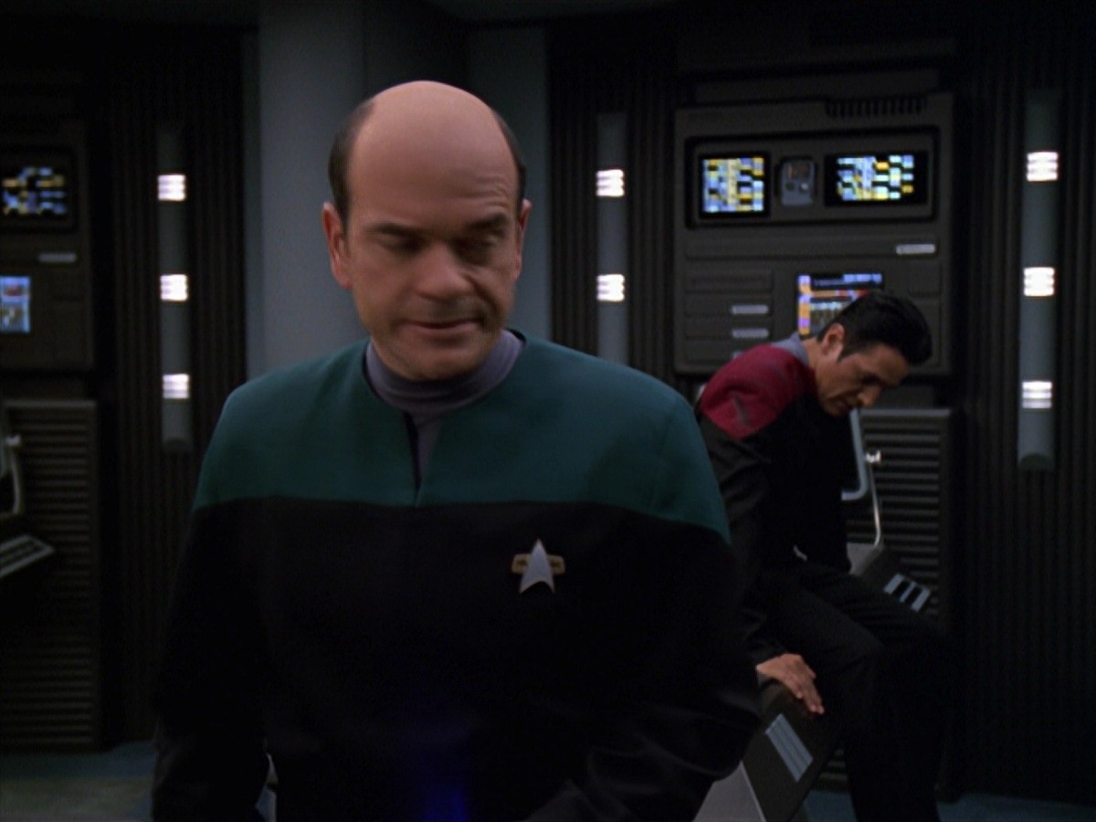 extant_StarTrek_VOY_7x11-Shattered_0512.jpg
