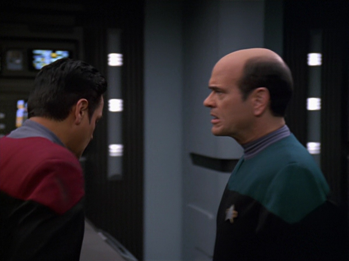 extant_StarTrek_VOY_7x11-Shattered_0524.jpg