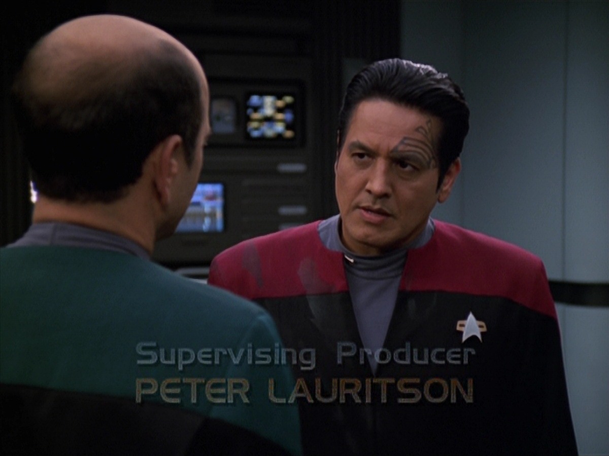 extant_StarTrek_VOY_7x11-Shattered_0539.jpg