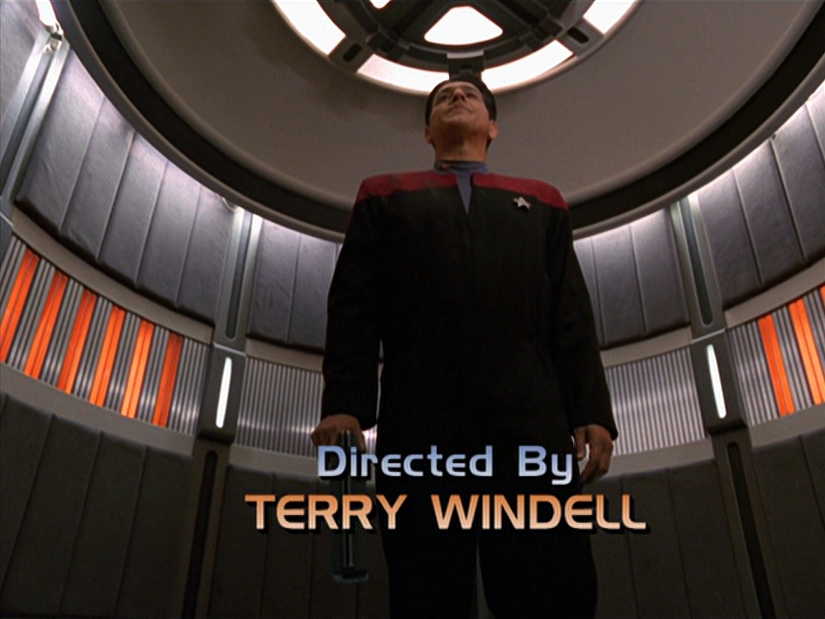 extant_StarTrek_VOY_7x11-Shattered_0555.jpg