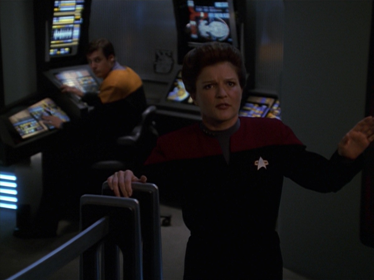 extant_StarTrek_VOY_7x11-Shattered_0604.jpg