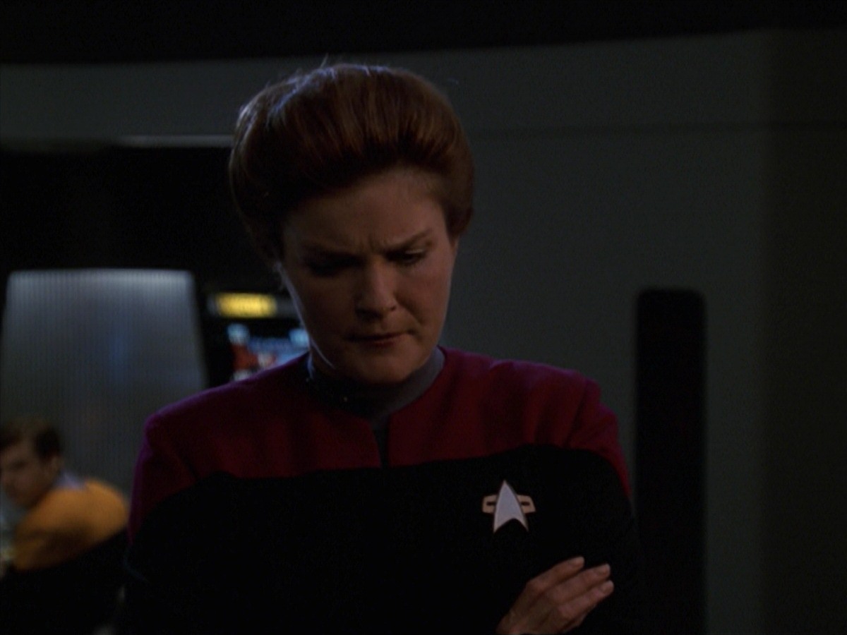 extant_StarTrek_VOY_7x11-Shattered_0643.jpg