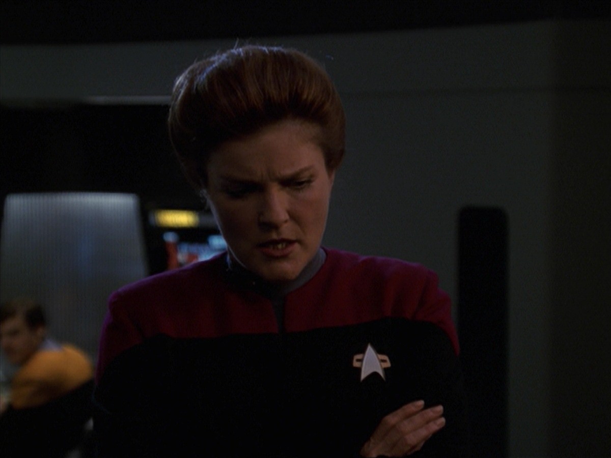 extant_StarTrek_VOY_7x11-Shattered_0645.jpg