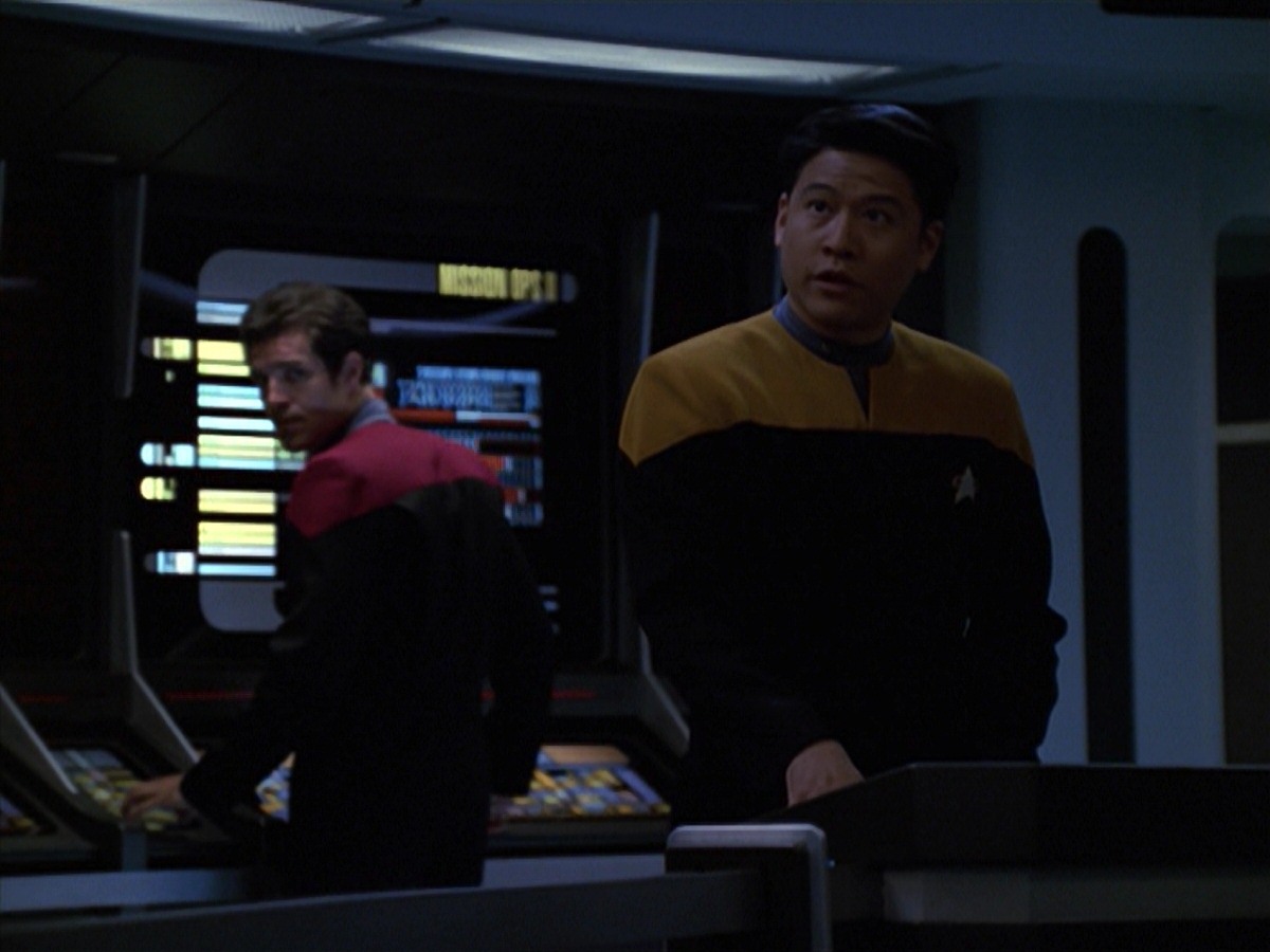 extant_StarTrek_VOY_7x11-Shattered_0662.jpg