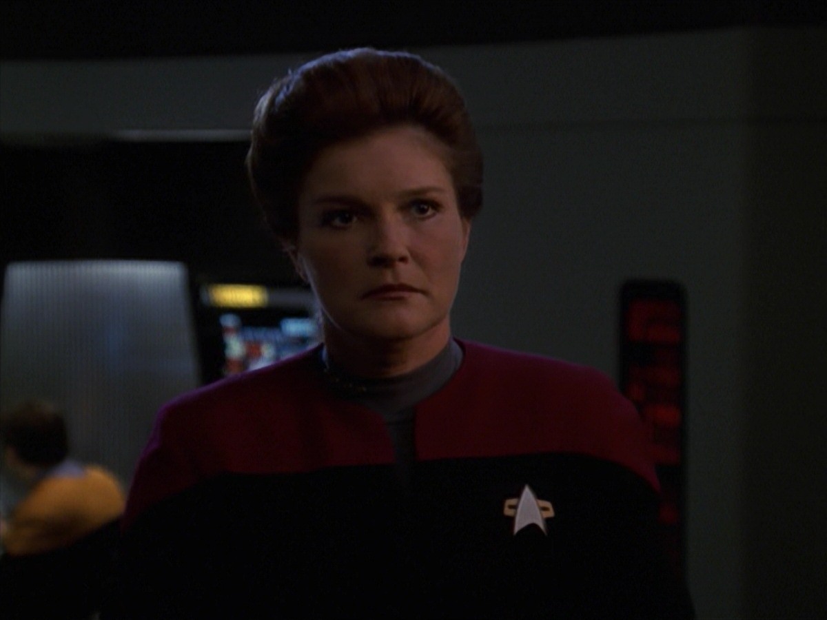 extant_StarTrek_VOY_7x11-Shattered_0665.jpg