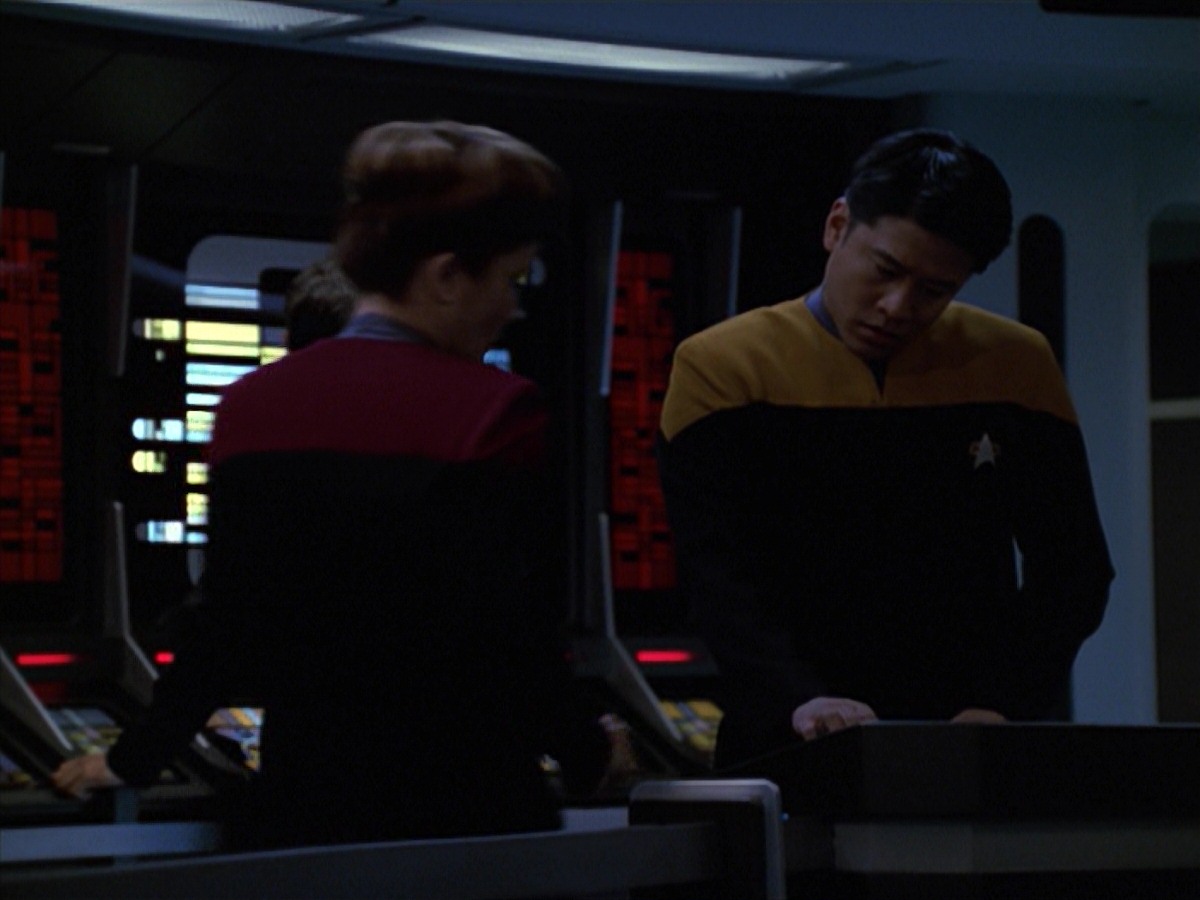 extant_StarTrek_VOY_7x11-Shattered_0674.jpg