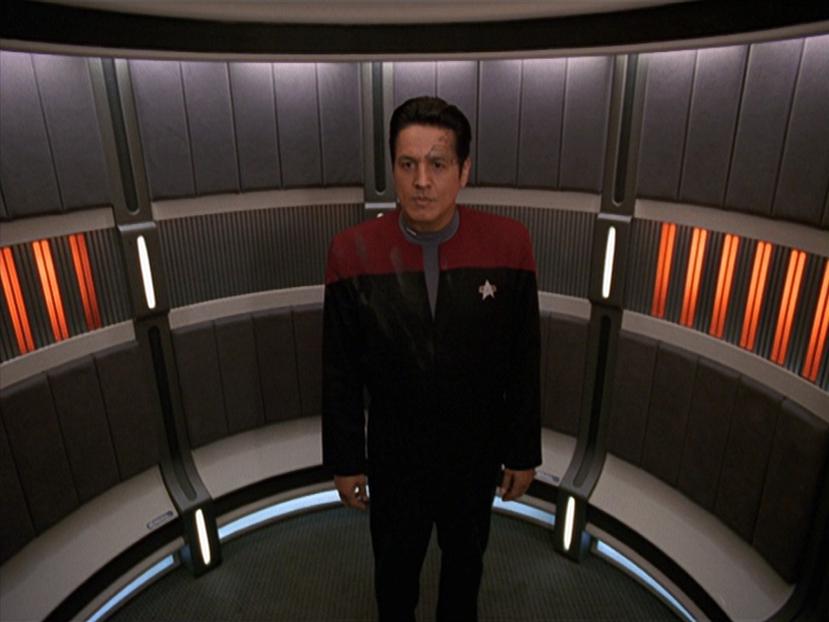 extant_StarTrek_VOY_7x11-Shattered_0693.jpg