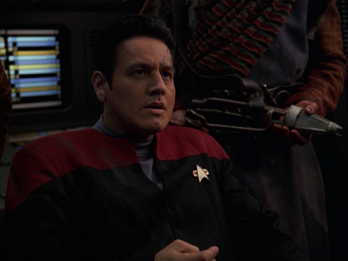 extant_StarTrek_VOY_7x11-Shattered_0748.jpg