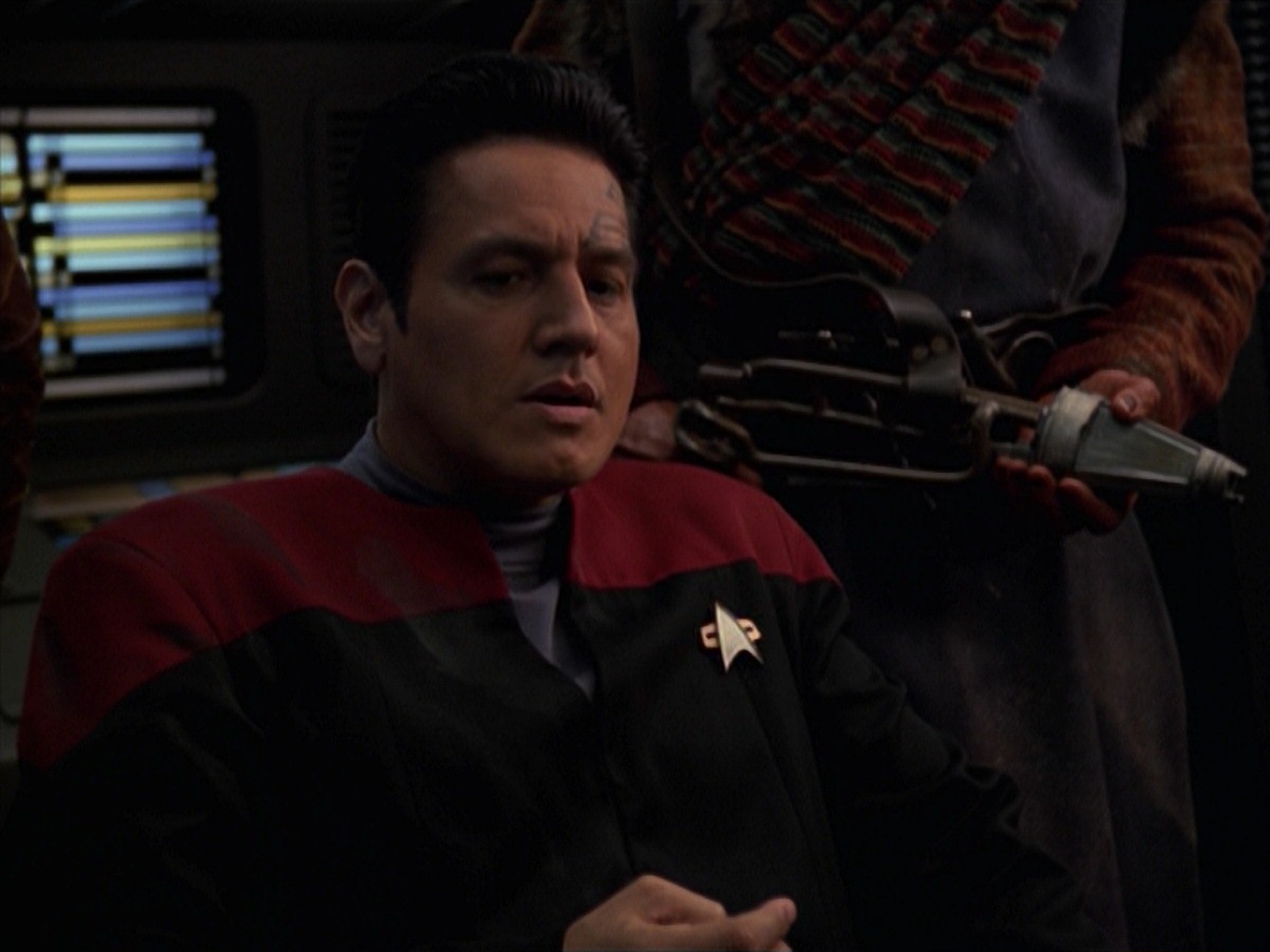 extant_StarTrek_VOY_7x11-Shattered_0750.jpg