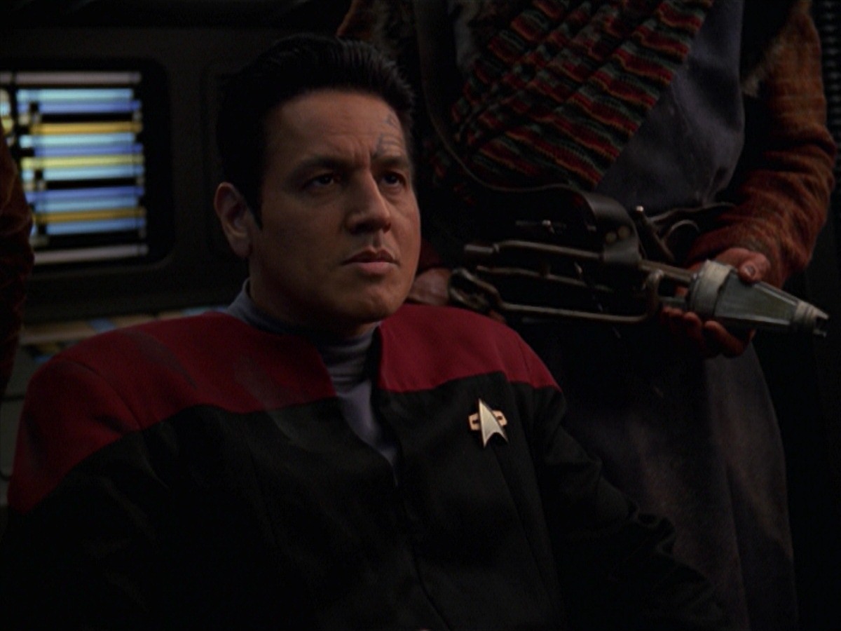 extant_StarTrek_VOY_7x11-Shattered_0759.jpg