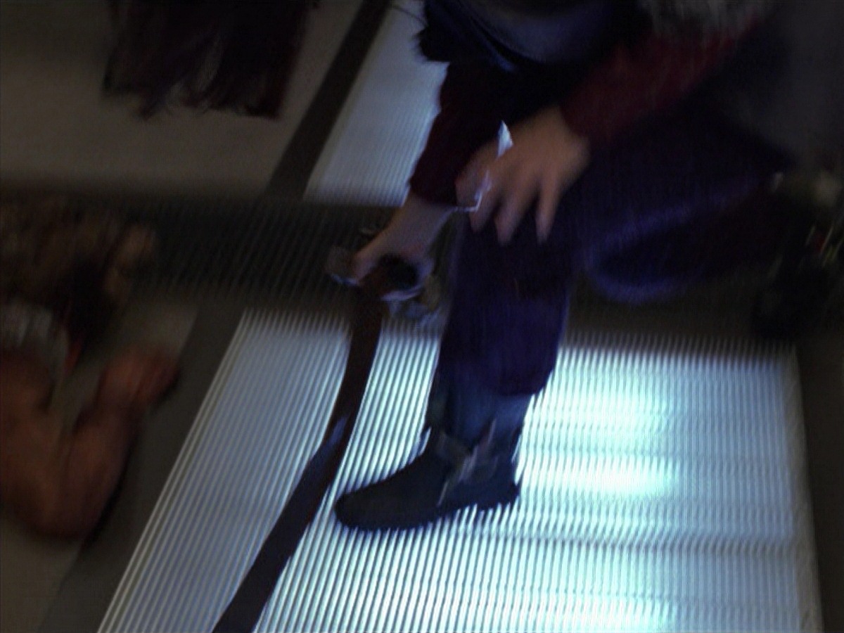 extant_StarTrek_VOY_7x11-Shattered_0825.jpg
