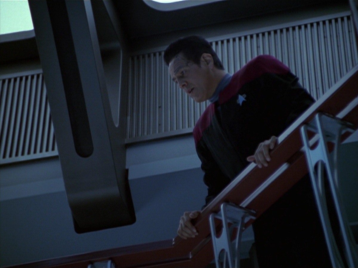 extant_StarTrek_VOY_7x11-Shattered_0844.jpg