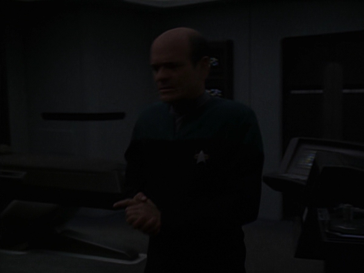 extant_StarTrek_VOY_7x11-Shattered_0871.jpg
