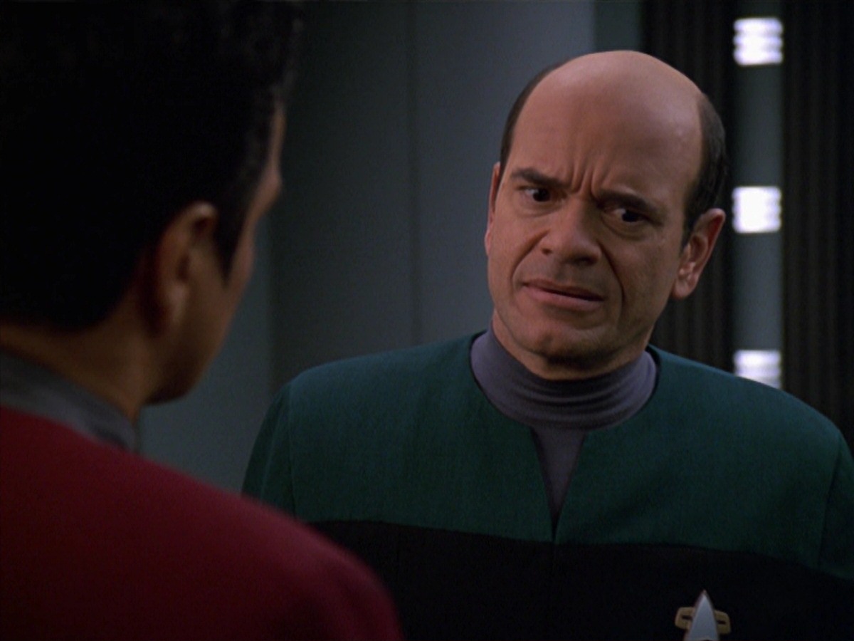 extant_StarTrek_VOY_7x11-Shattered_0920.jpg