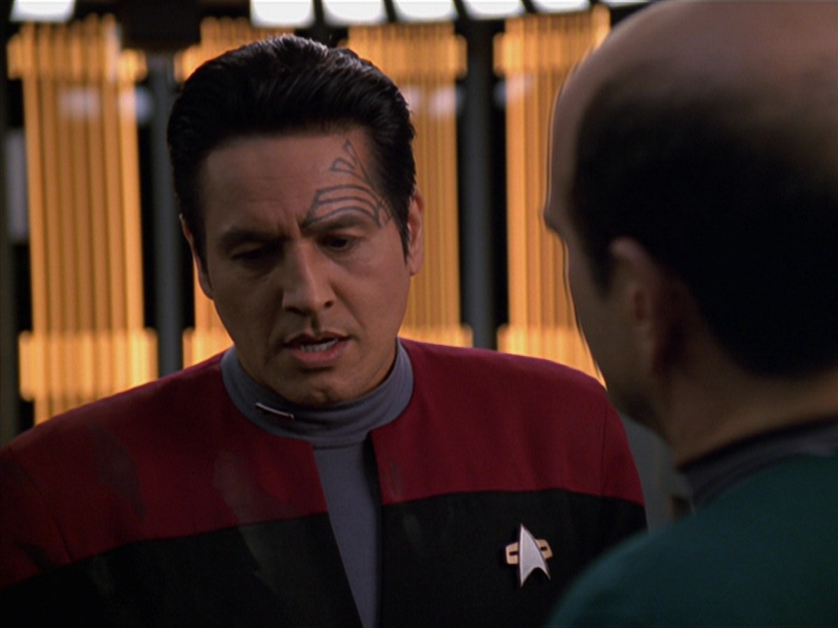 extant_StarTrek_VOY_7x11-Shattered_0928.jpg