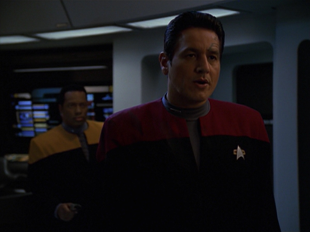 extant_StarTrek_VOY_7x11-Shattered_0995.jpg