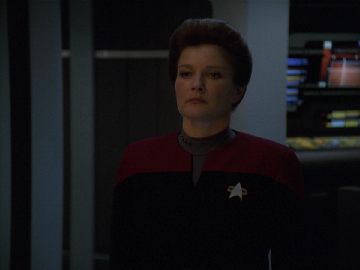 extant_StarTrek_VOY_7x11-Shattered_1003.jpg