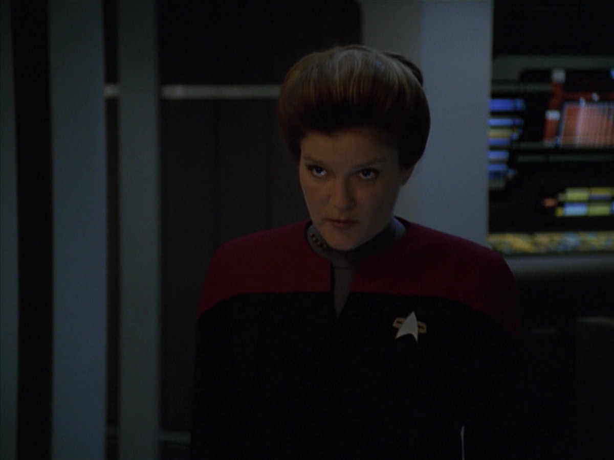extant_StarTrek_VOY_7x11-Shattered_1005.jpg