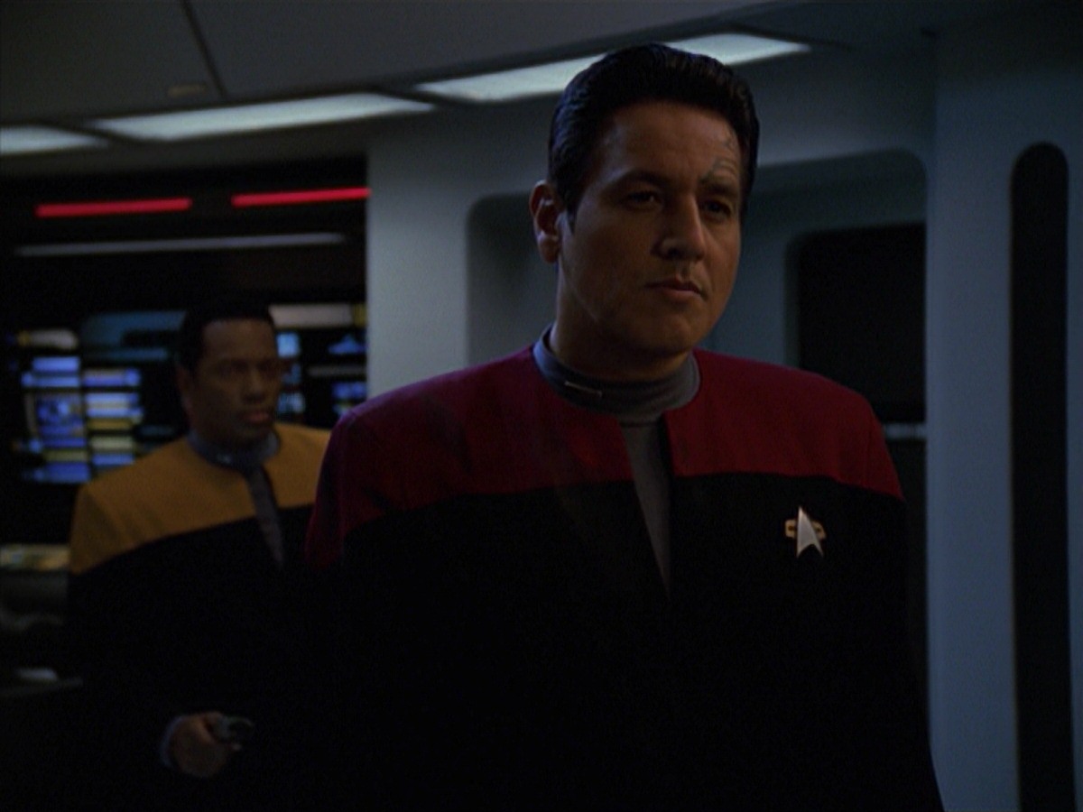 extant_StarTrek_VOY_7x11-Shattered_1009.jpg