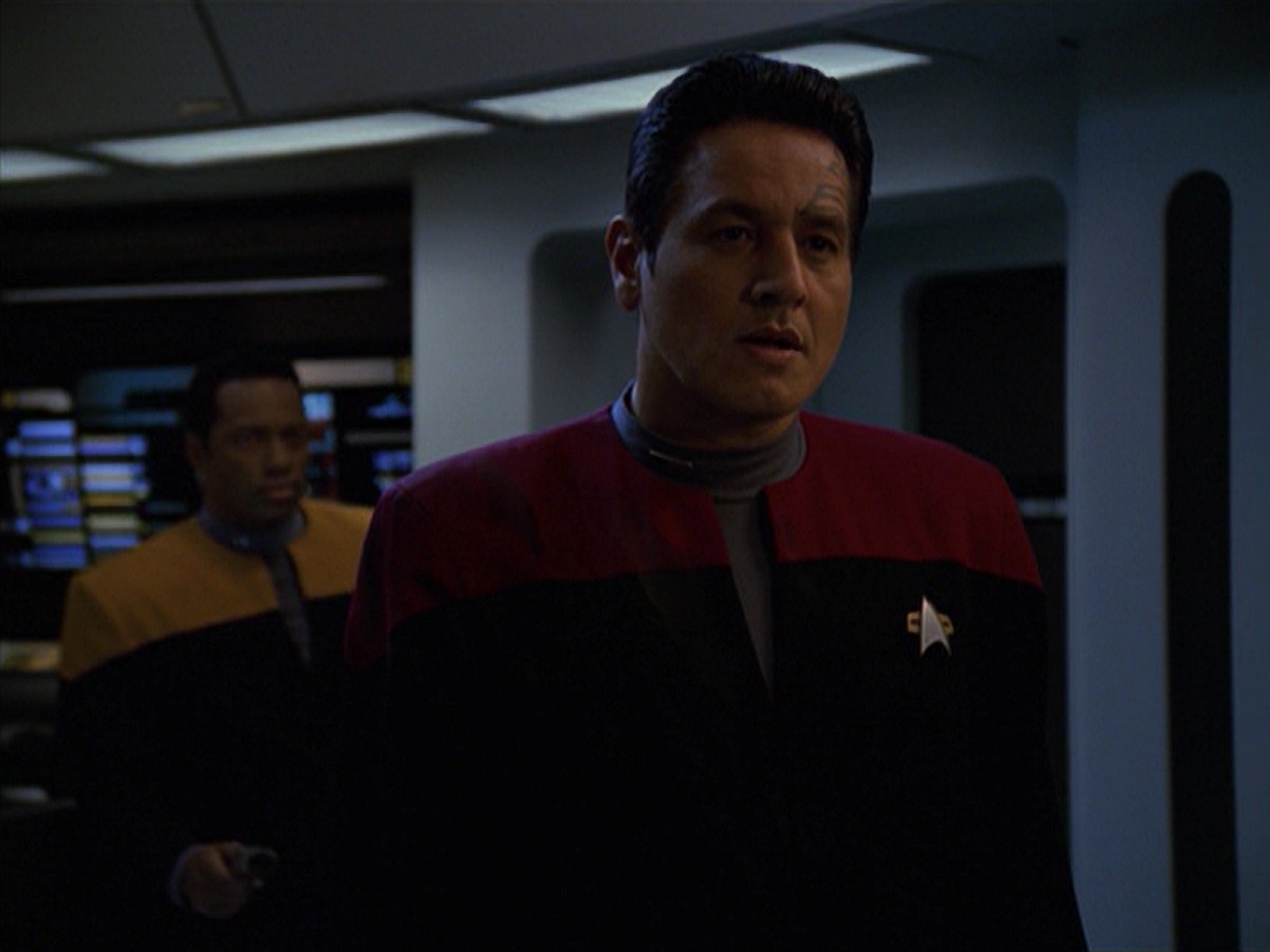 extant_StarTrek_VOY_7x11-Shattered_1027.jpg