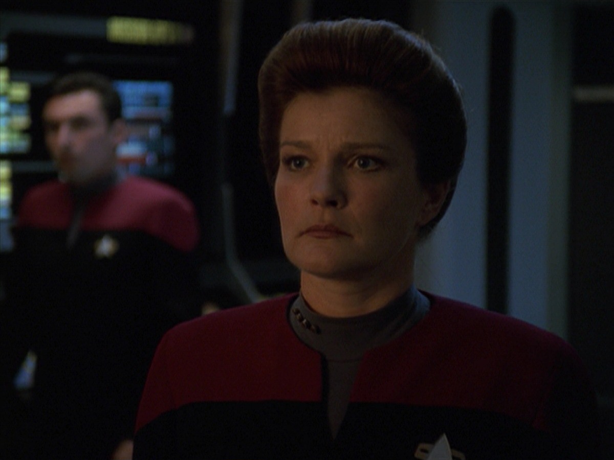extant_StarTrek_VOY_7x11-Shattered_1044.jpg