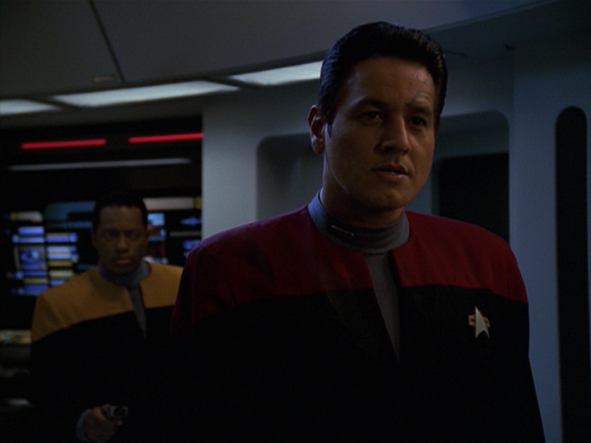 extant_StarTrek_VOY_7x11-Shattered_1046.jpg